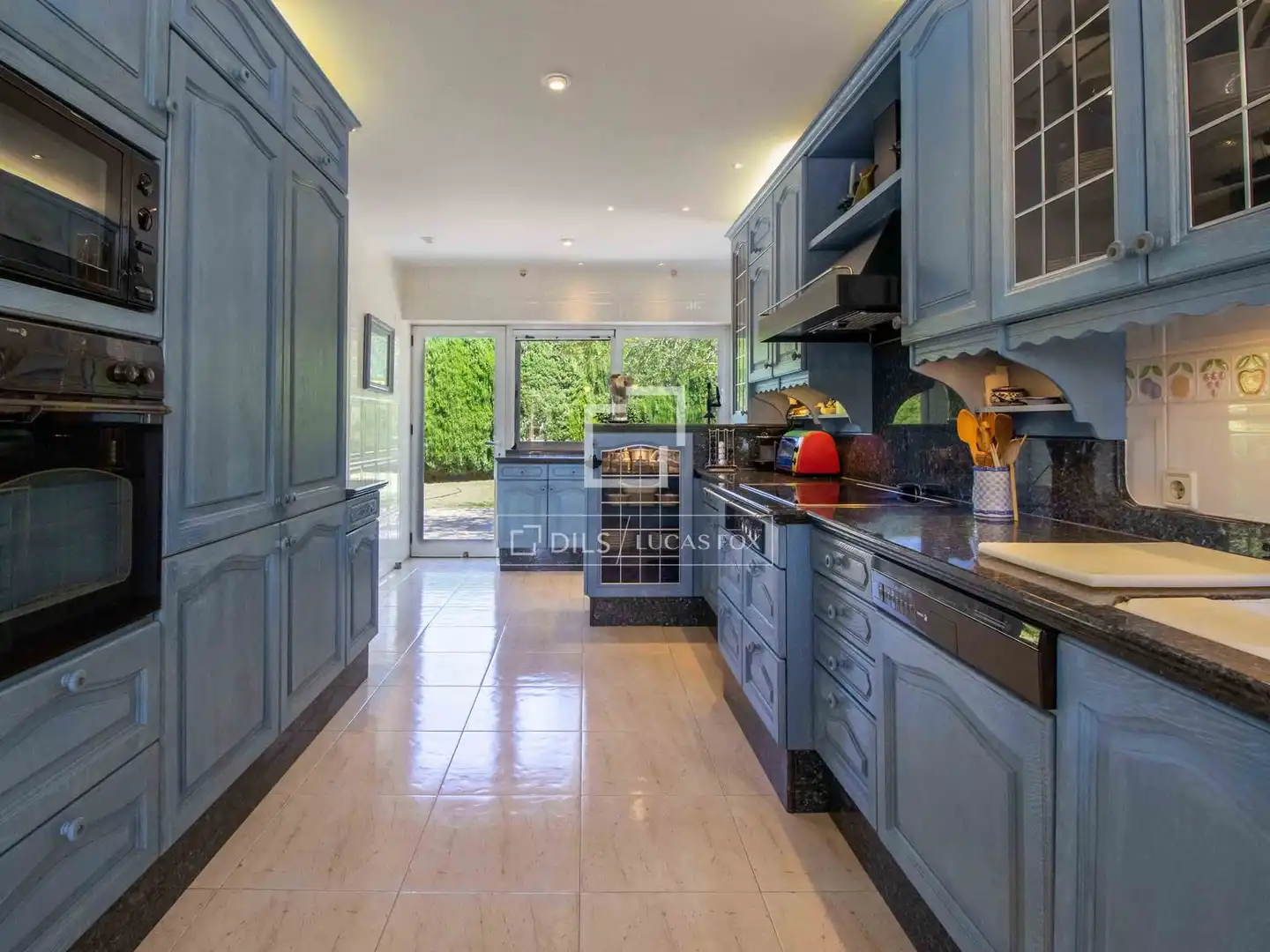 Cocina de Casa o chalet en venta en Santa Eulària des Riu con Aire acondicionado, Calefacción y Jardín privado