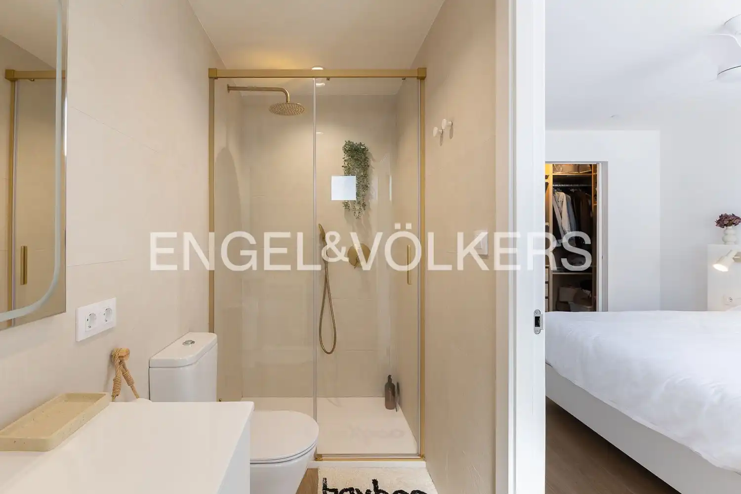 Bathroom of Attic for rent in El Puig de Santa Maria  with Air Conditioner, Heating and Terrace