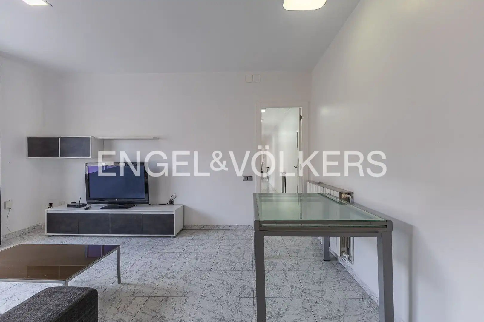 Sala d'estar de Casa adosada en venda en Terrassa amb Calefacció