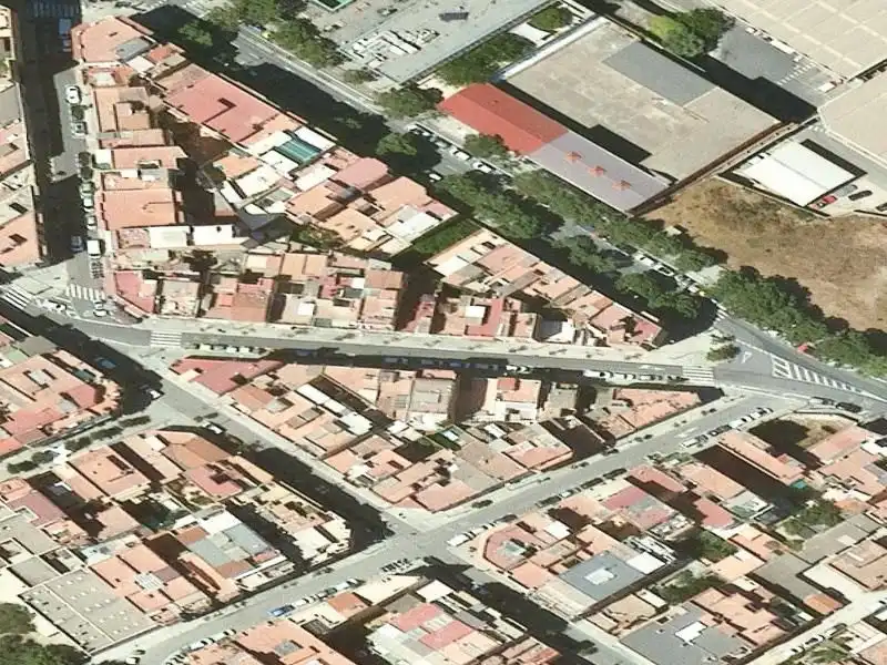 Vista exterior de Casa o chalet en venta en L'Hospitalet de Llobregat