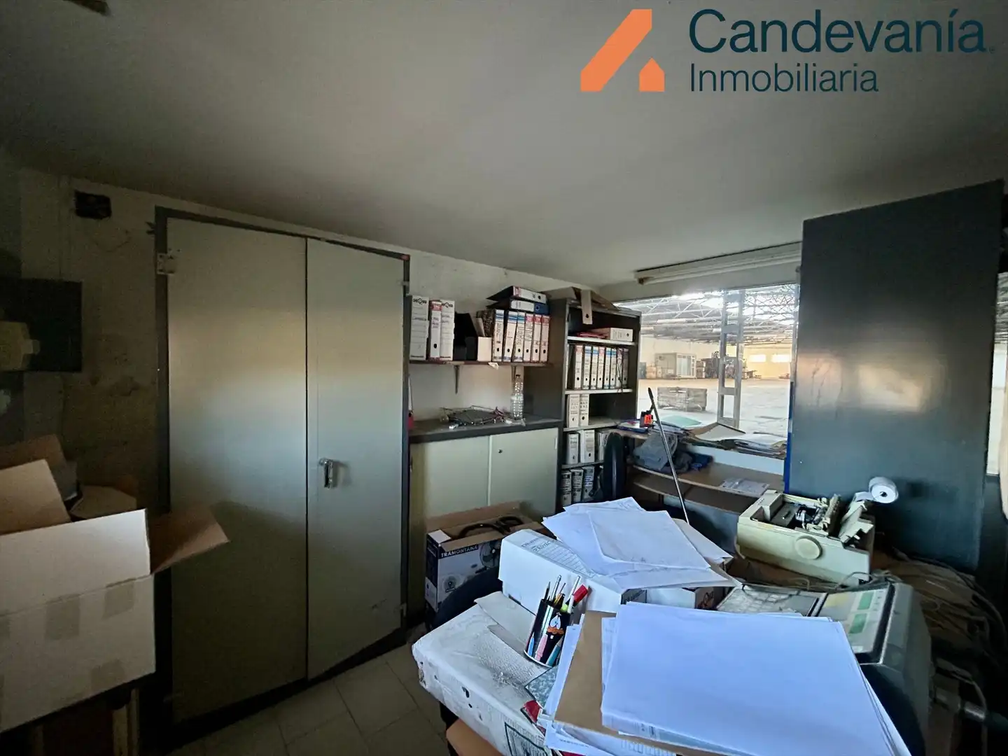 Nave industrial en venta en Zuera