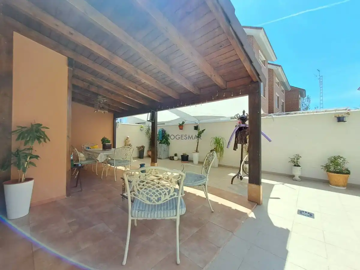 Maison mitoyenne avec terrasse à vendre à Heliópolis, imagen 10