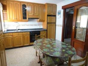Kitchen of Flat to rent in Gijón   with Parquet flooring, Furnished and Washing machine