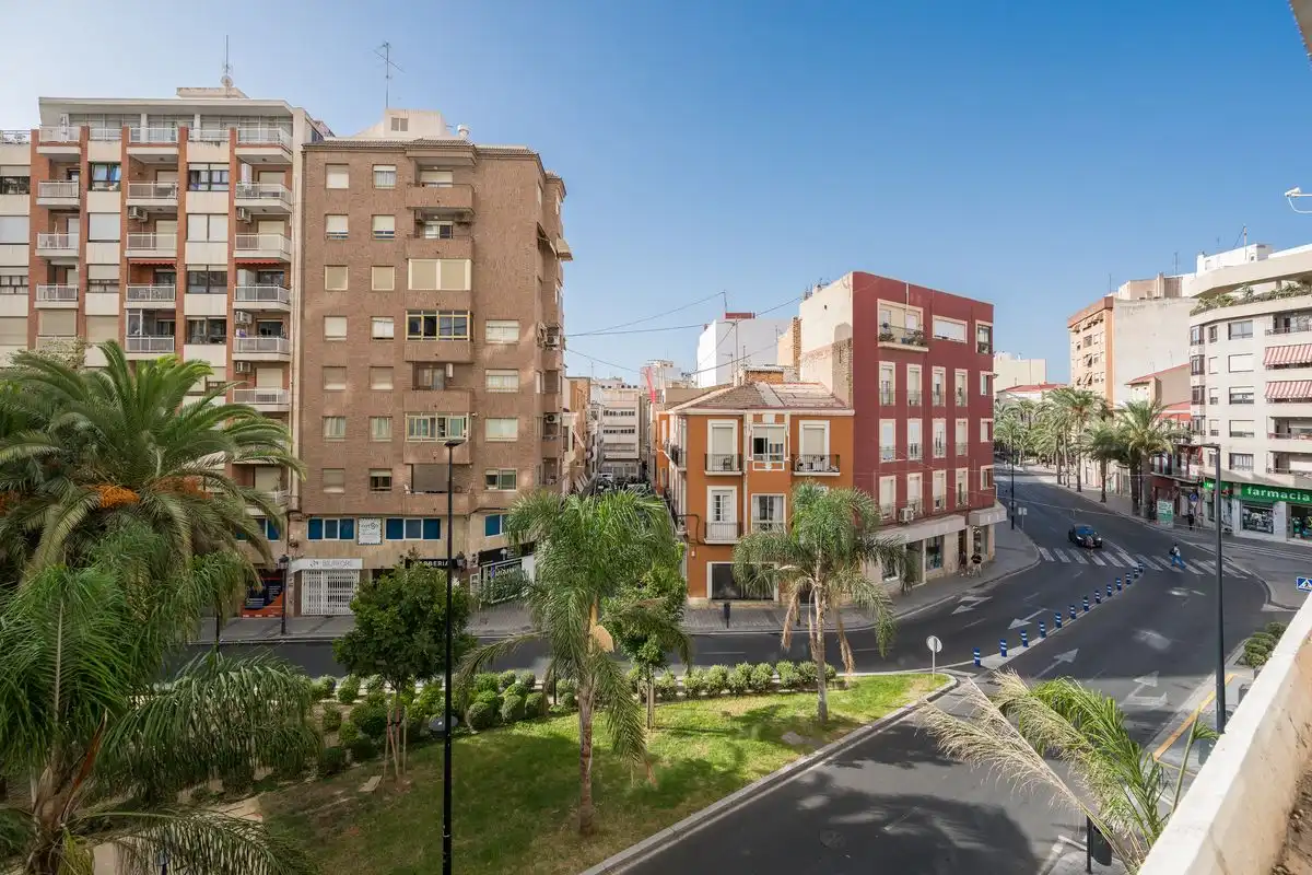 Piso con ascensor en venta en Calle del Alcalde Alfonso de Rojas