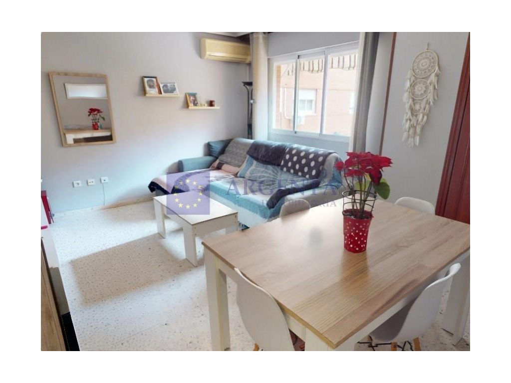 Sala de estar de Apartamento en venta en Cáceres Capital