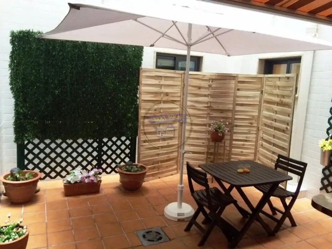 Terraza de Piso en venta en Vigo  con Calefacción, Jardín privado y Parquet