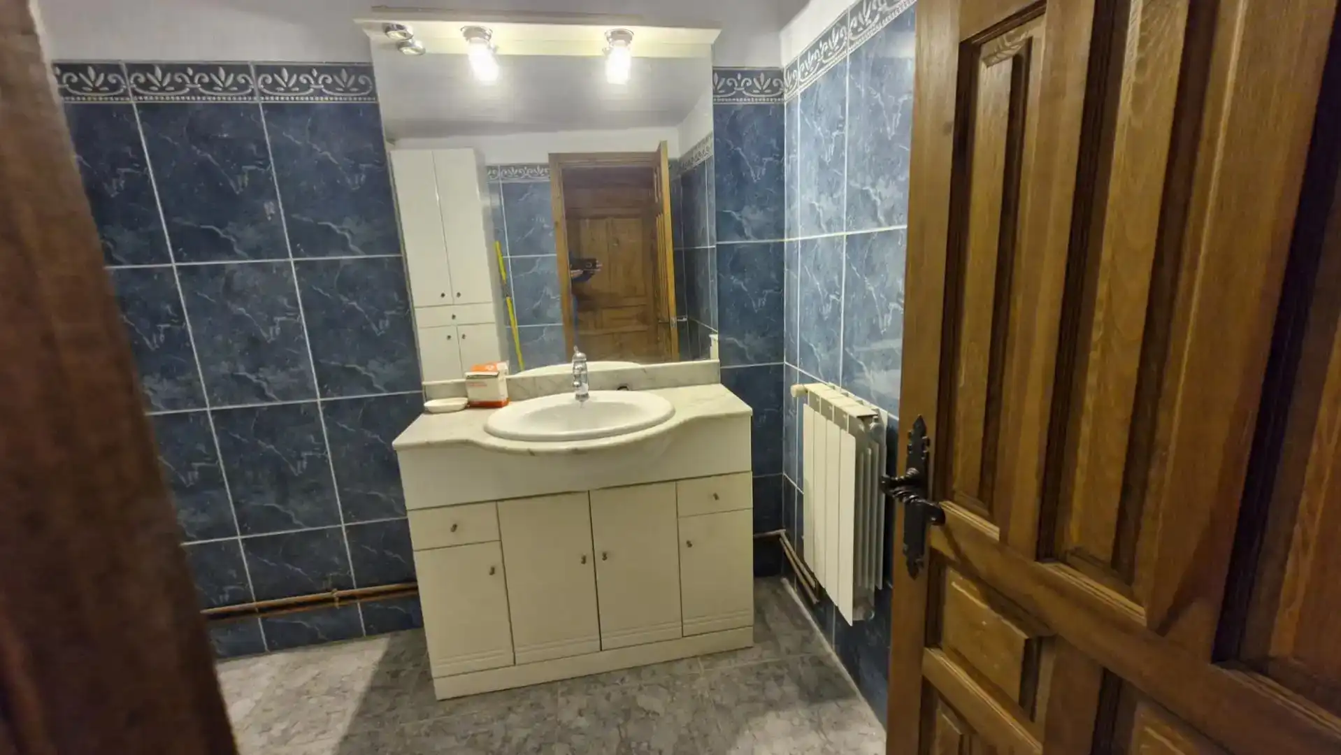 Bany de Casa adosada en venda en Ribafrecha amb Parquet, Moblat i Rentadora