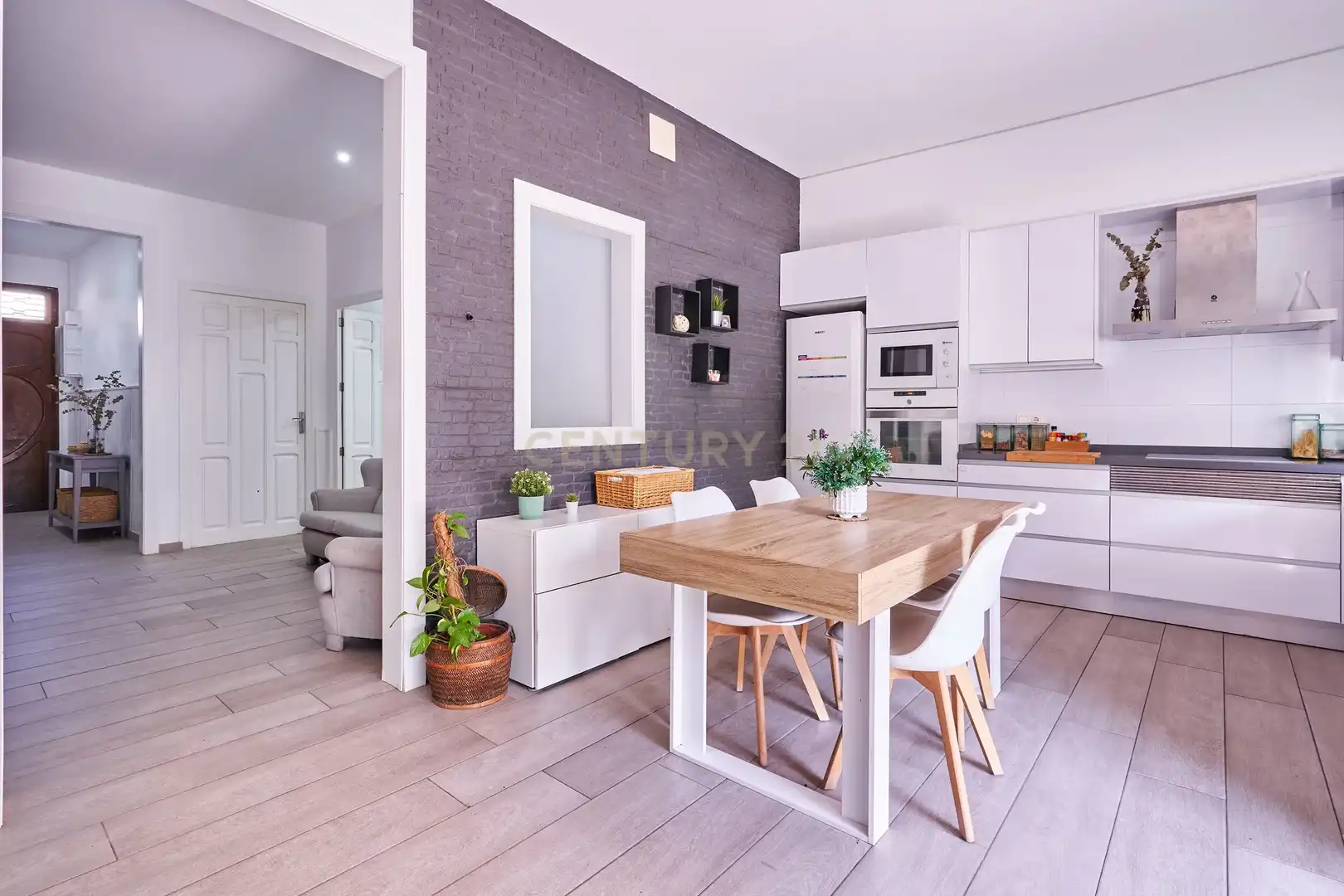 Houses for sale in Carrer de César Cataldo, 55, Benicarló, Spain, 55, Puerto