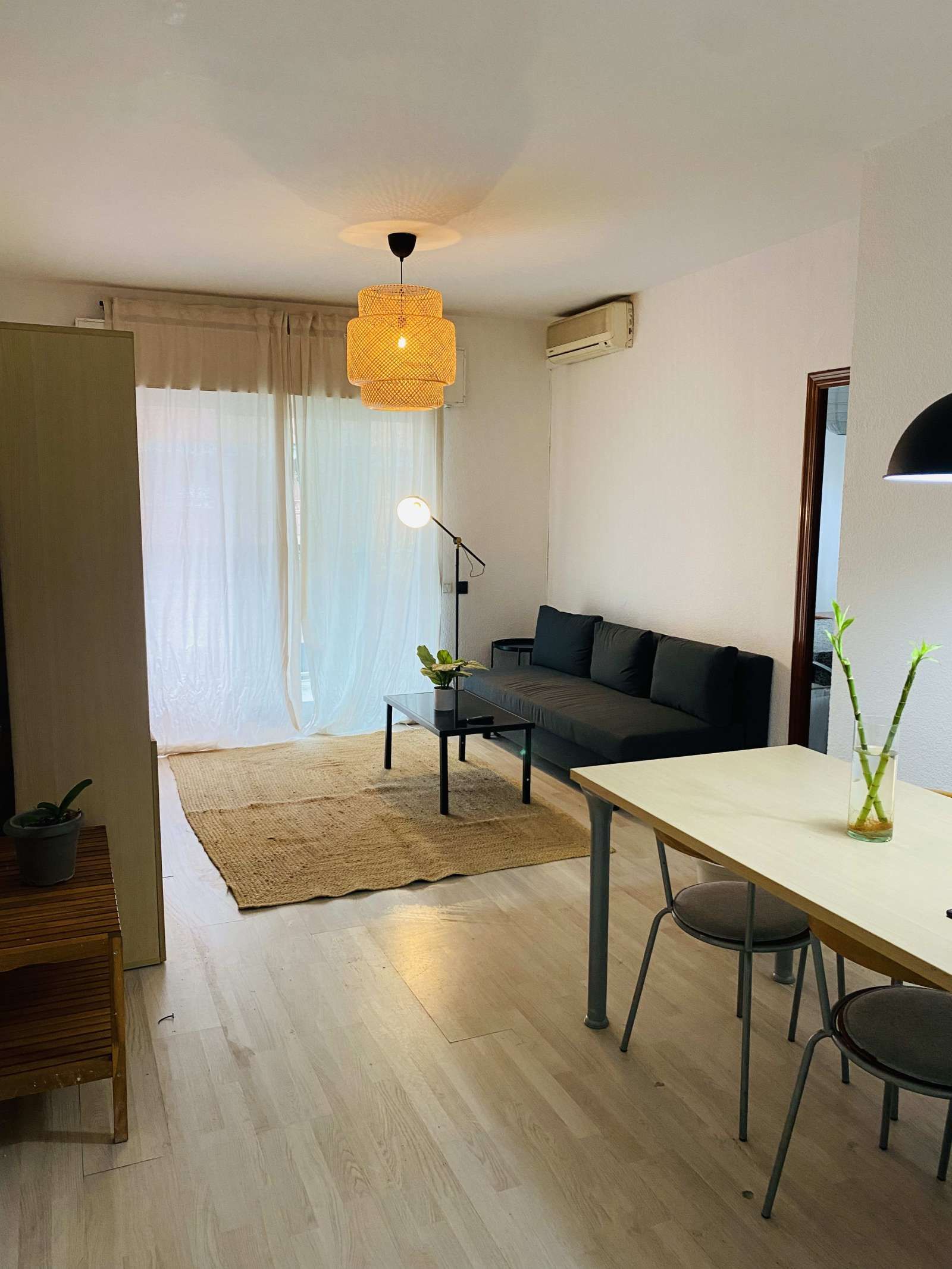 Sala d'estar de Apartament per a compartir en  Barcelona Capital amb Aire condicionat i Terrassa