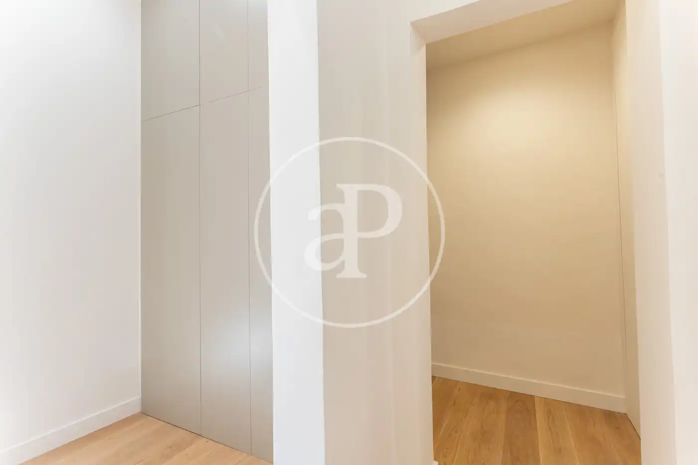 Piso en venta en Barcelona con Aire acondicionado, Calefacción y Balcón