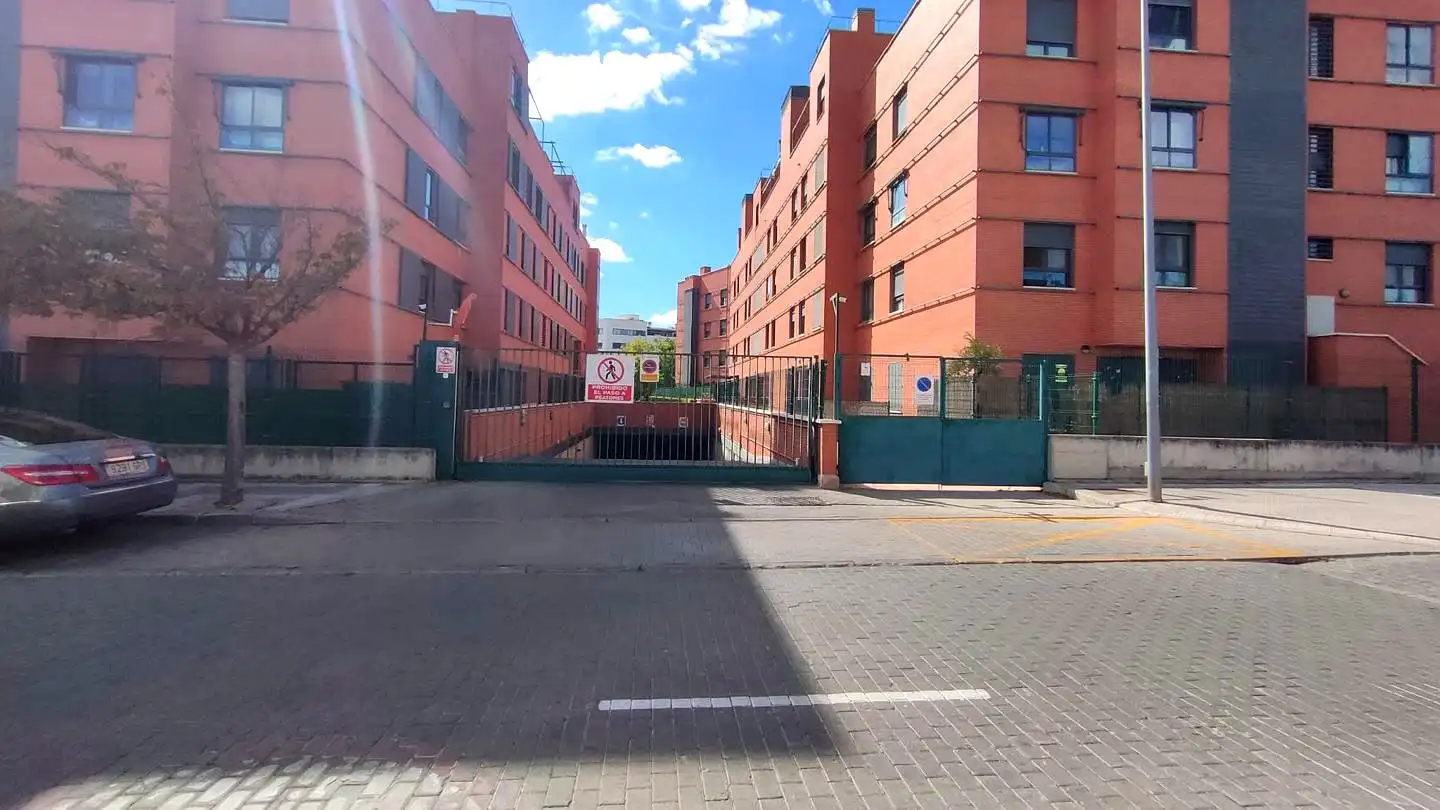 Aparcament en venda a Joan Miró 9, imagen 5