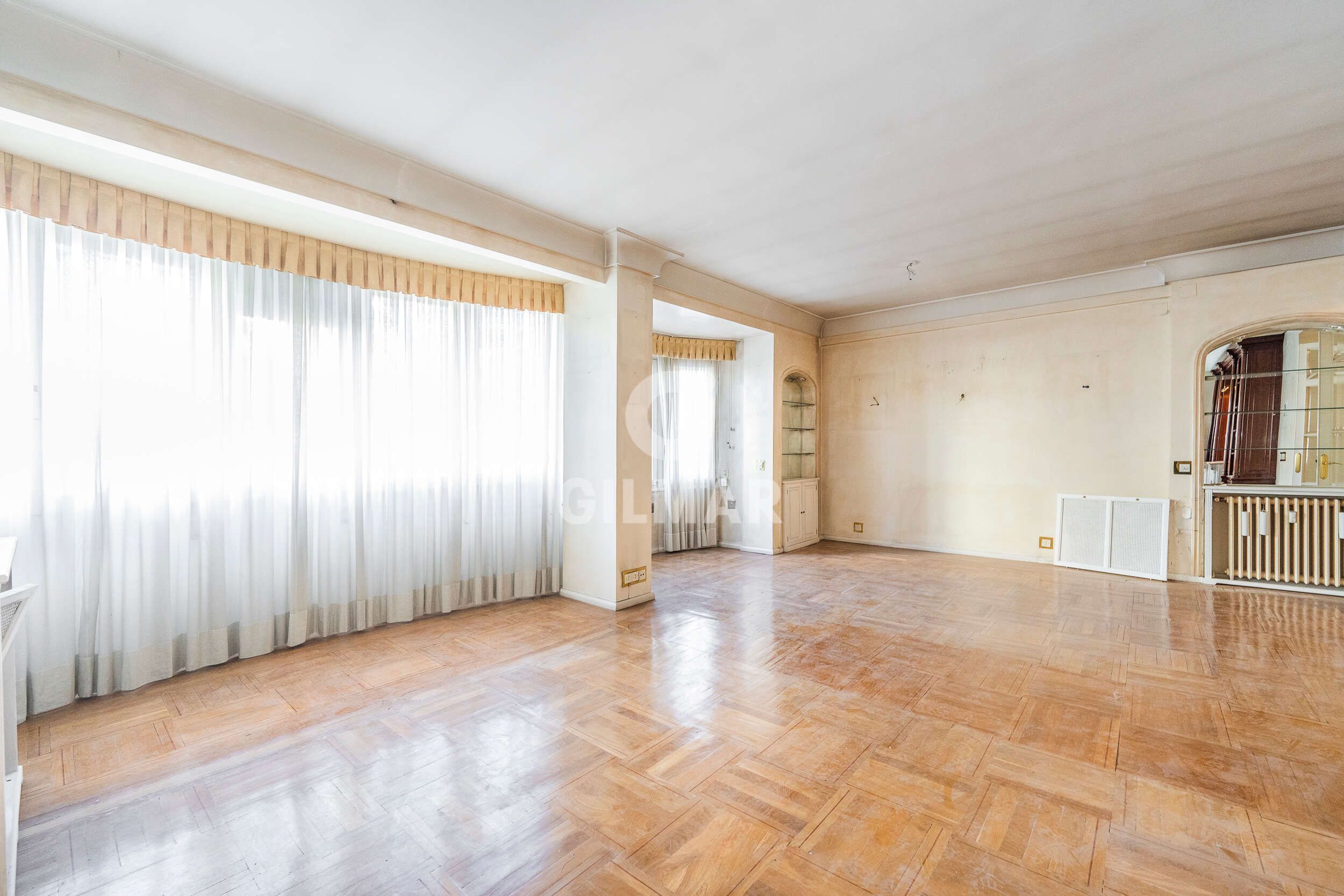 Living room of Flat for sale in  Madrid Capital  with Heating and Storage room