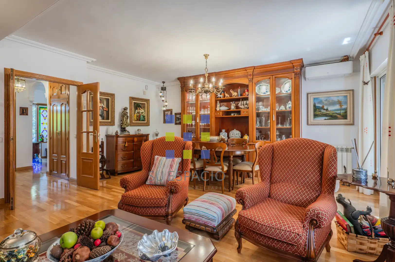 Sala d'estar de Casa o xalet en venda en Valdemoro amb Aire condicionat, Calefacció i Jardí privat