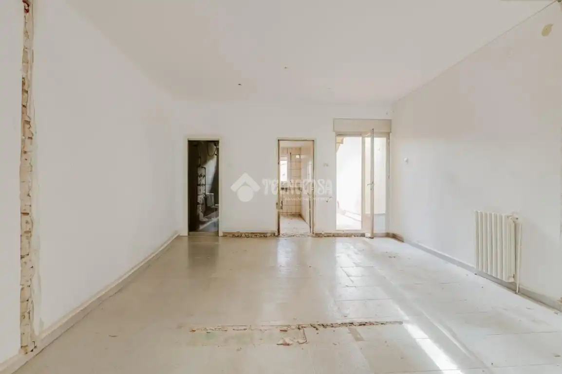 Einfamilien-Reihenhaus zum Verkauf in Terrassa mit Terrasse