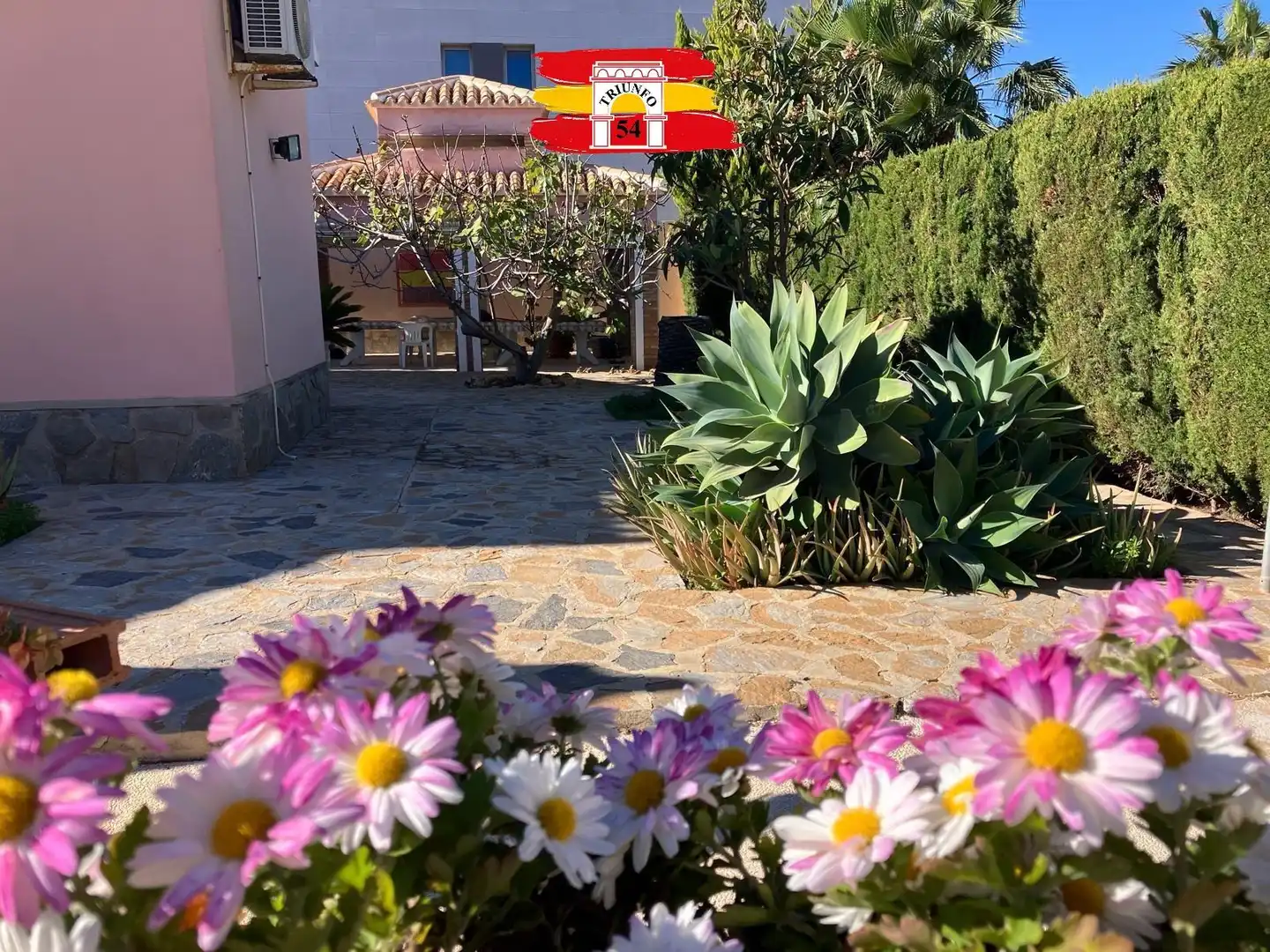 Jardí de Casa o xalet en venda en Orihuela amb Aire condicionat, Calefacció i Jardí privat