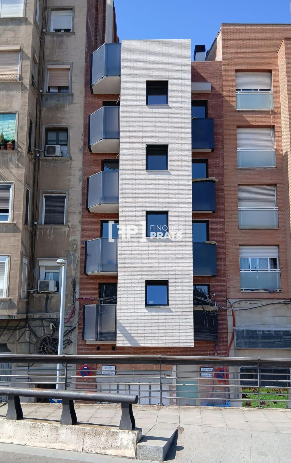 Duplex for sale in LLUIS ROCA, Rambla Ferran