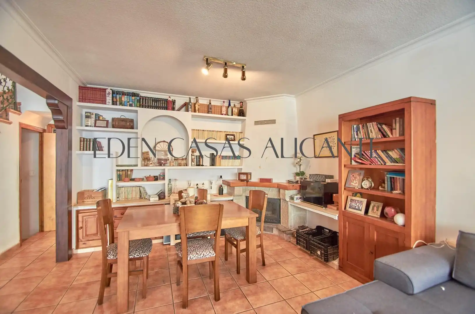 Houses for sale in El Campello  with Heating, Terrace and Storage room