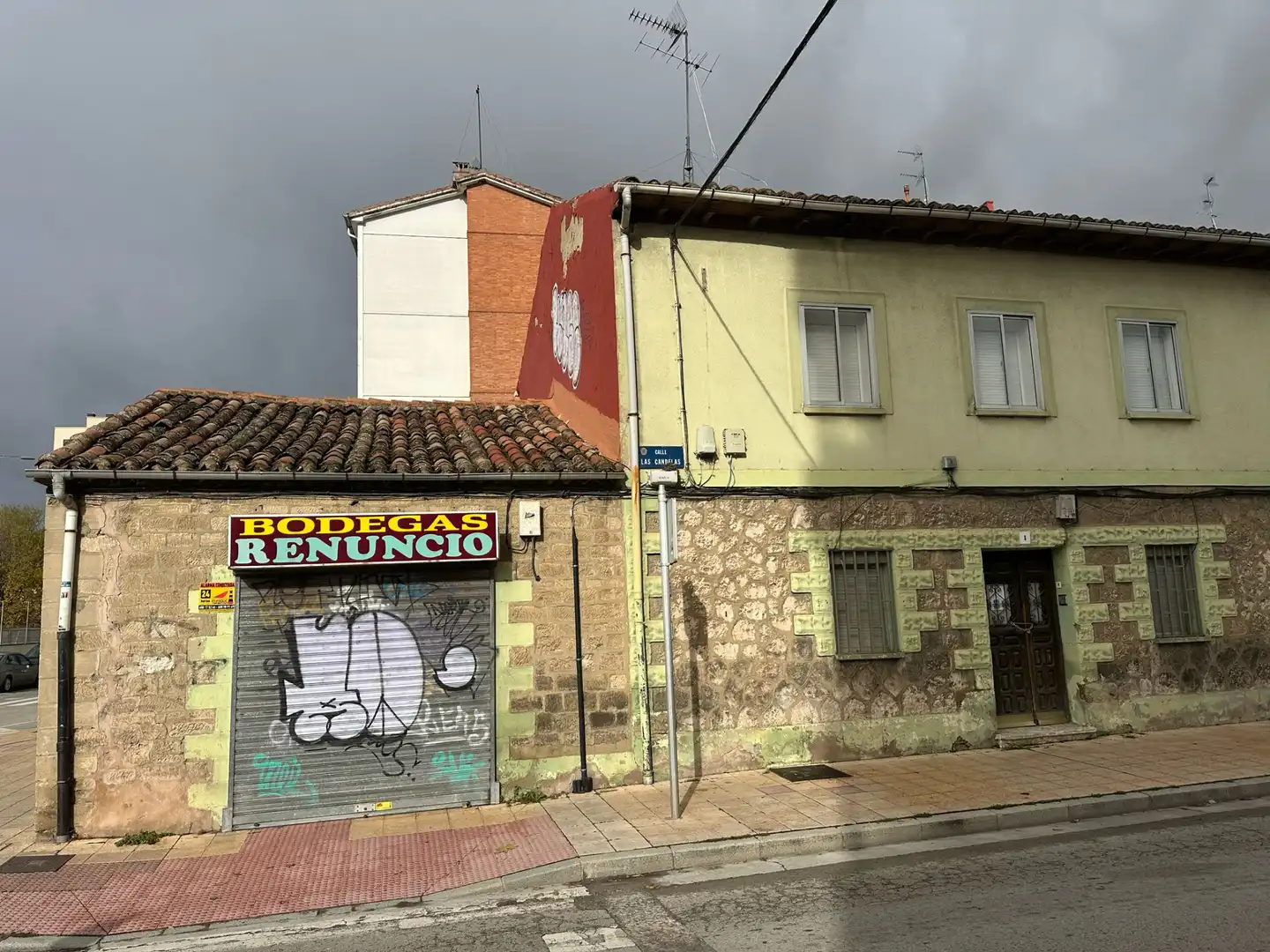 Vista exterior de Casa o xalet en venda en Burgos