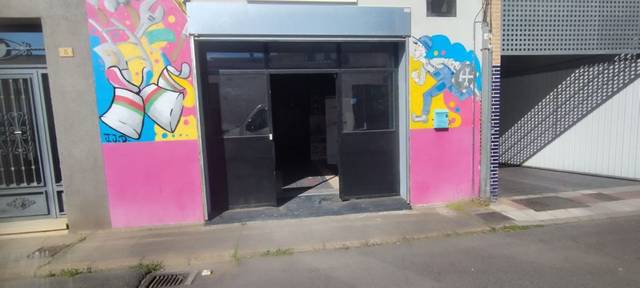 Local comercial en Venta en La industria en San Andrés del Rabanedo pueblo