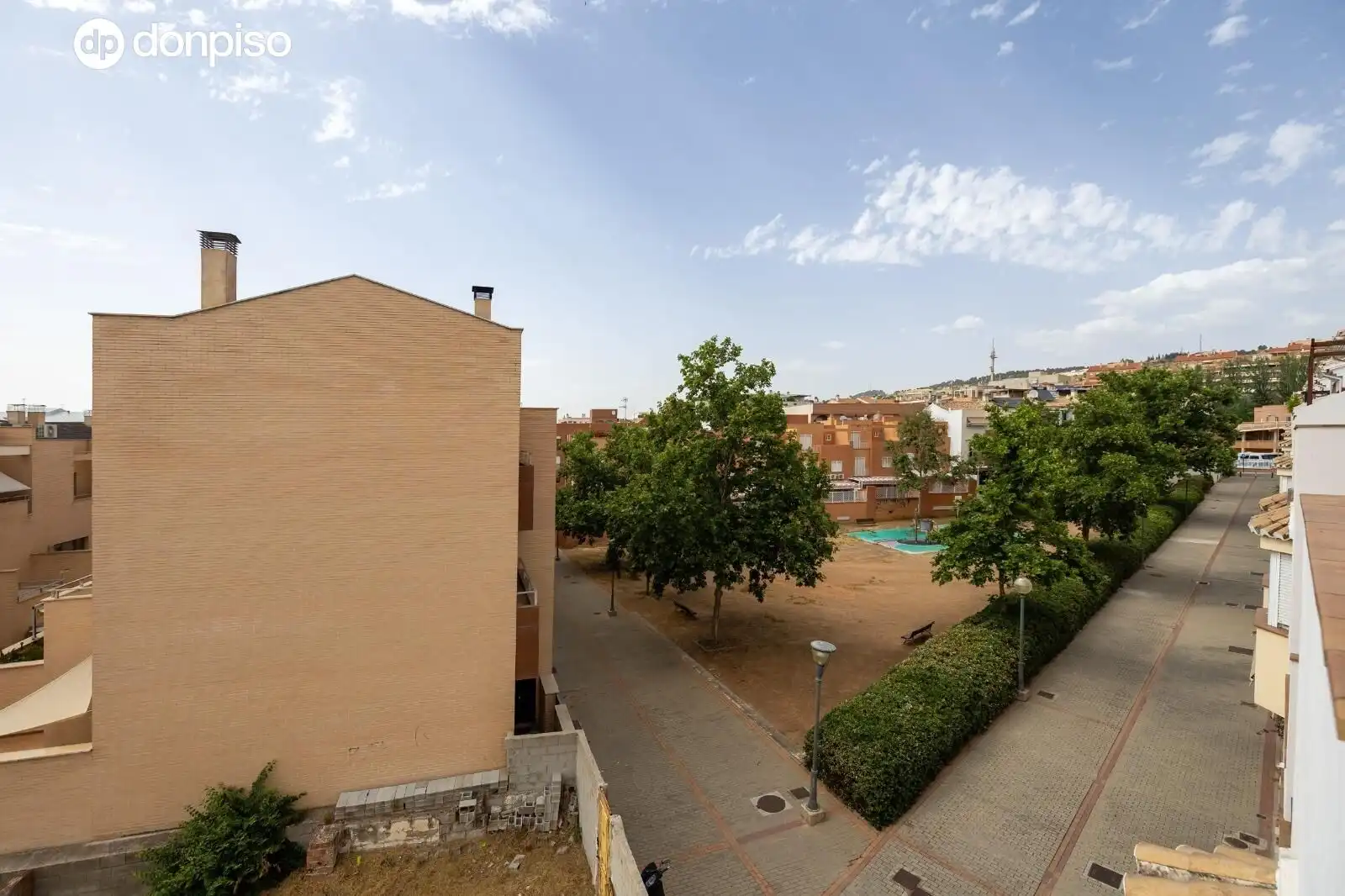 Exterior view of Houses for sale in Granada  with Air Conditioner, Heating and Terrace