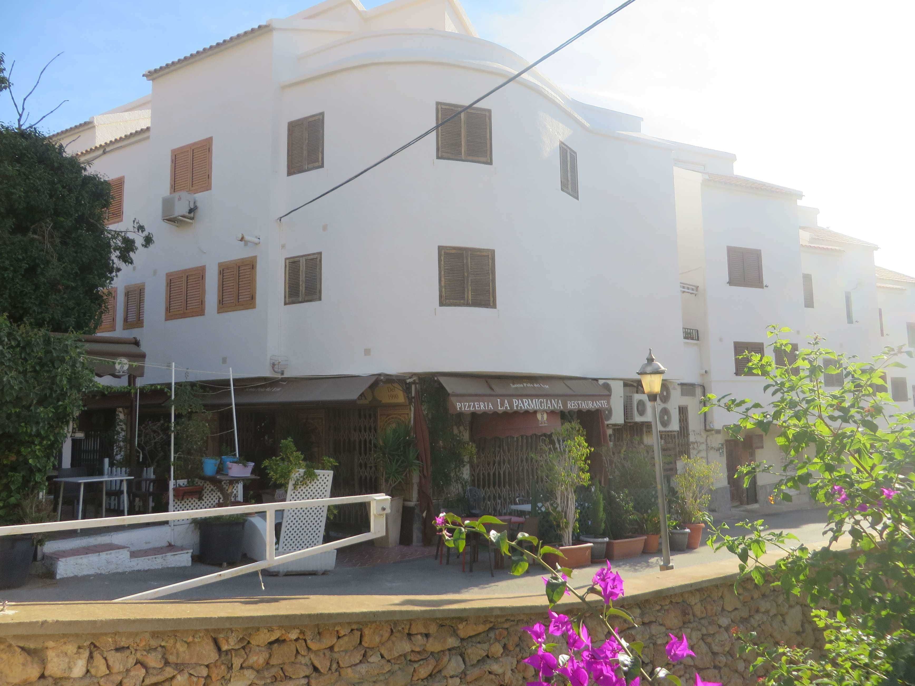 Vista exterior de Local en venda en Santa Pola