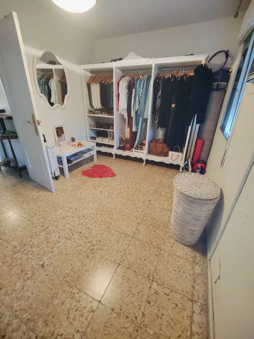 Dormitori de Pis en venda en Sevilla amb Aire condicionat