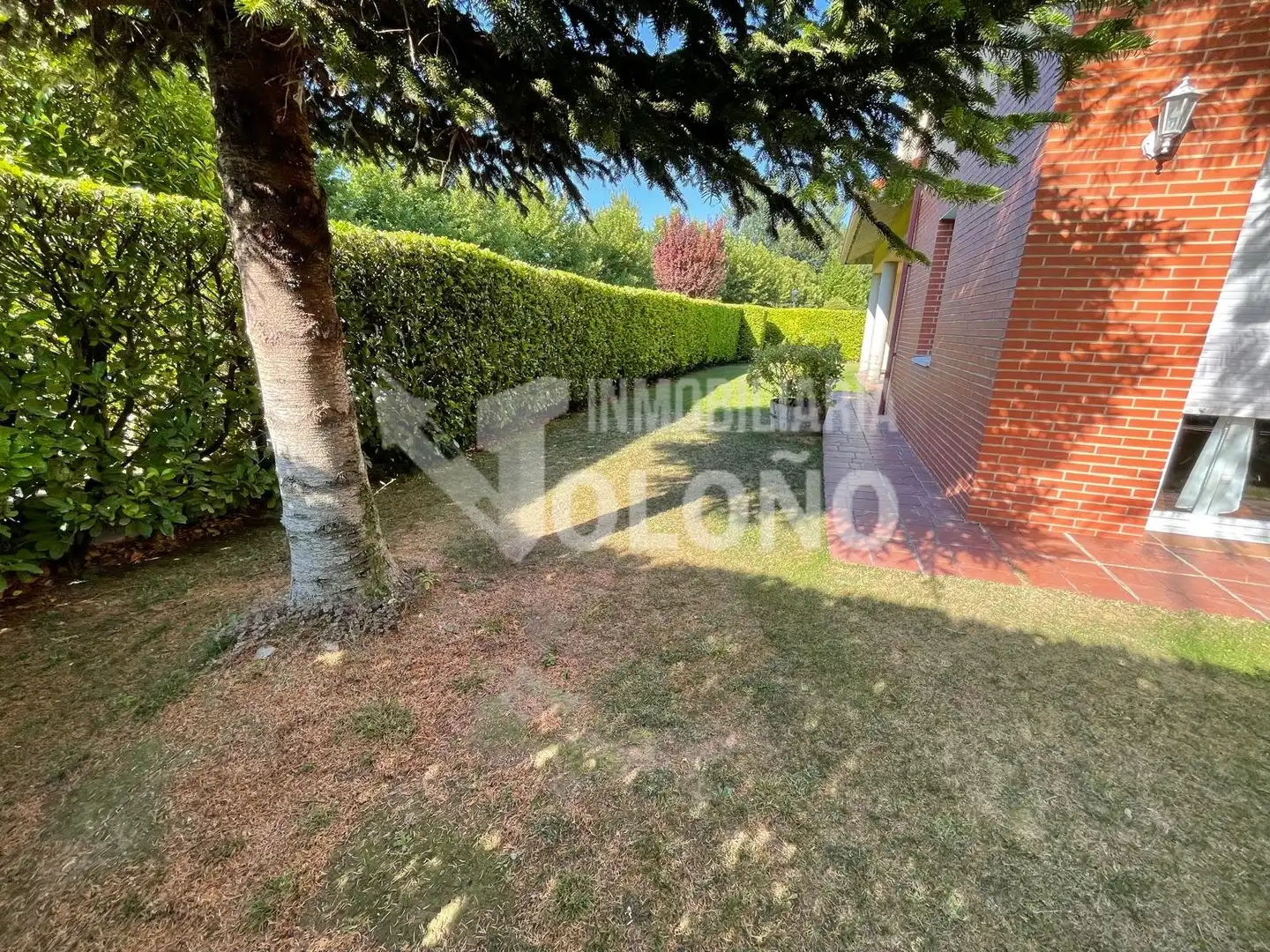 Casa o chalet en venta en Anguciana con Calefacción, Jardín privado y Parquet