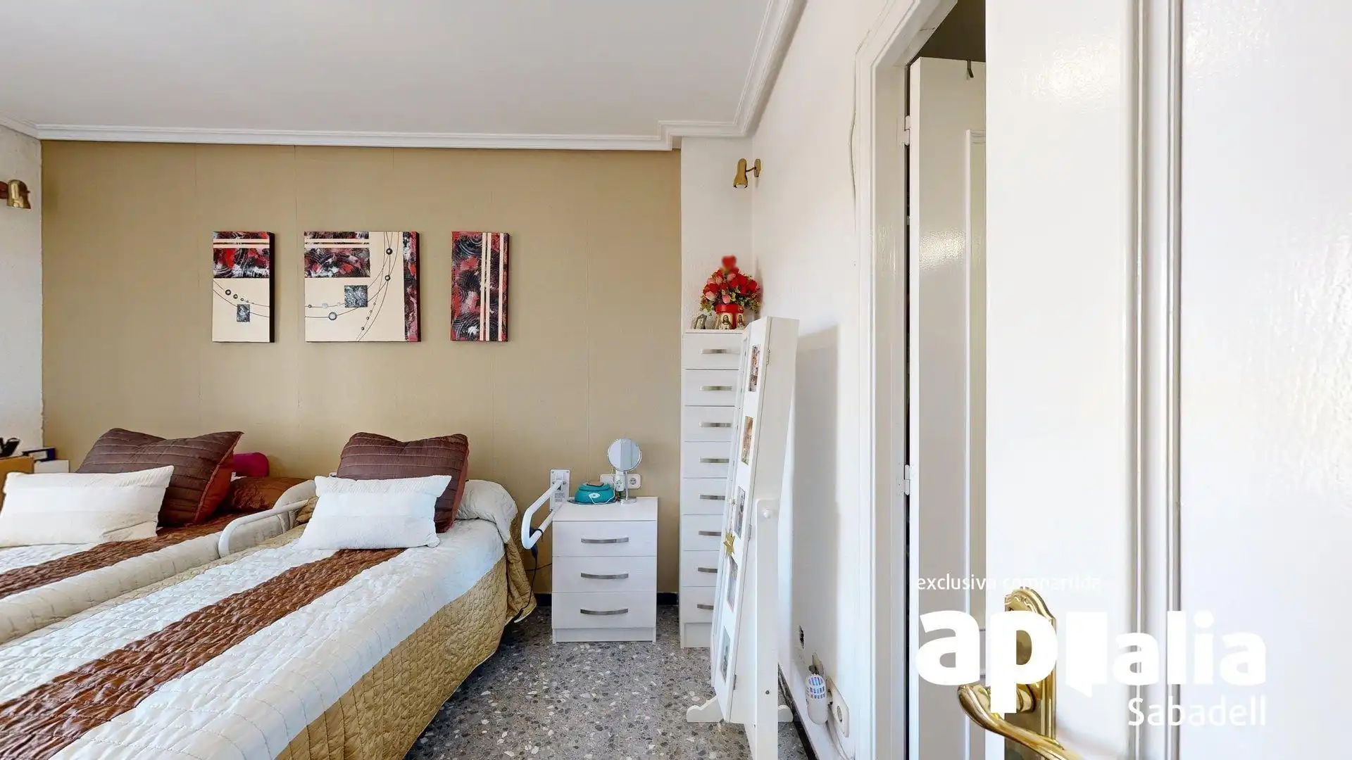 Habitación de Casa adosada en venta en Barberà del Vallès con Calefacción, Terraza y Balcón