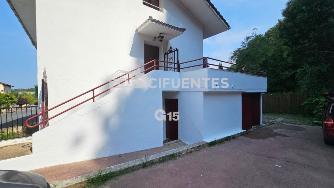 Vista exterior de Pis en venda en Usurbil amb Traster