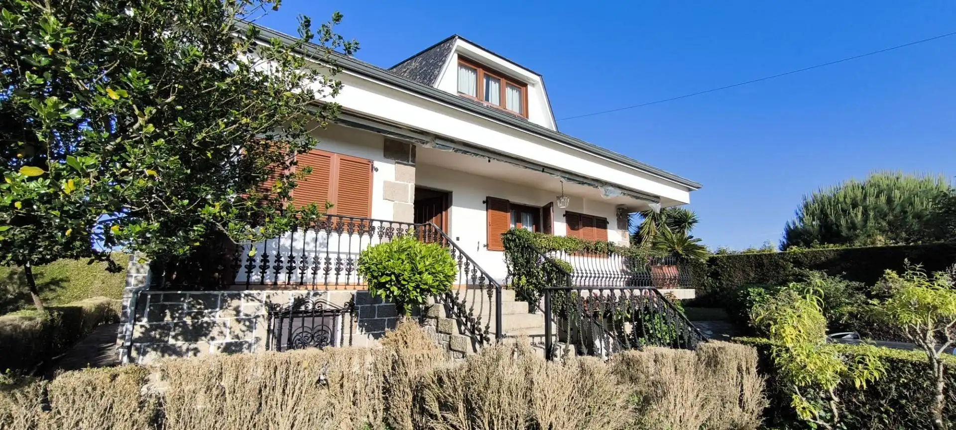 Xalet amb jardí en venda a Vilanova de Arousa, imagen 2