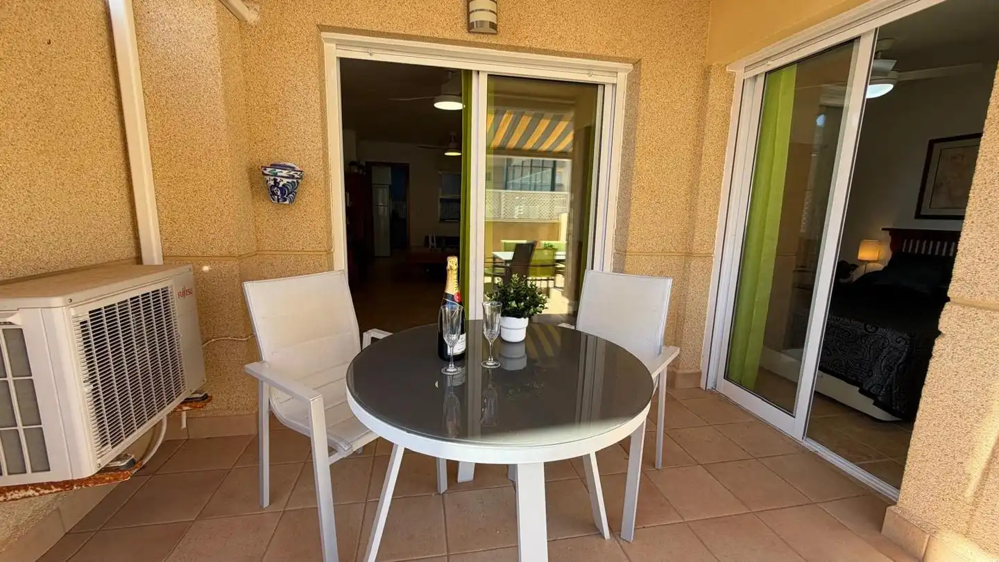 Terraza de Apartamento en venta en La Manga del Mar Menor con Aire acondicionado, Terraza y Trastero