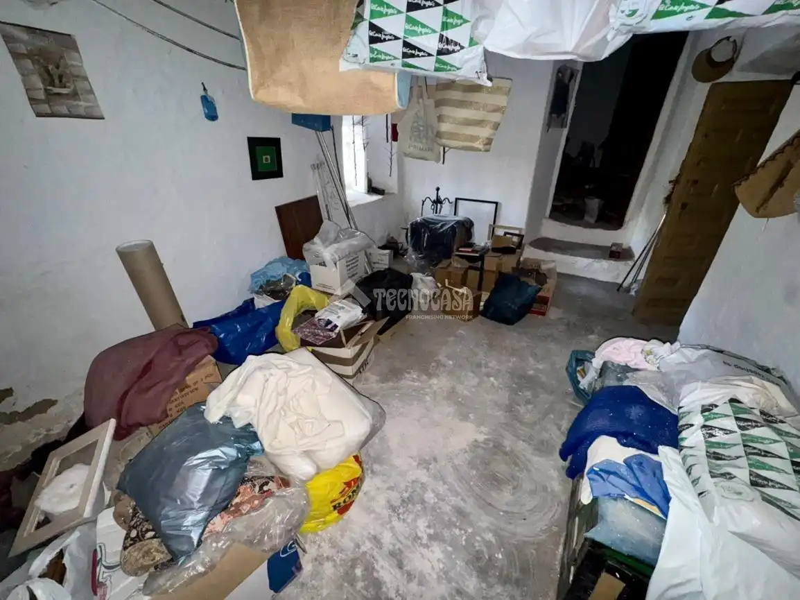 Casa aparellada amb terrassa en venda a C. Carmen, imagen 11
