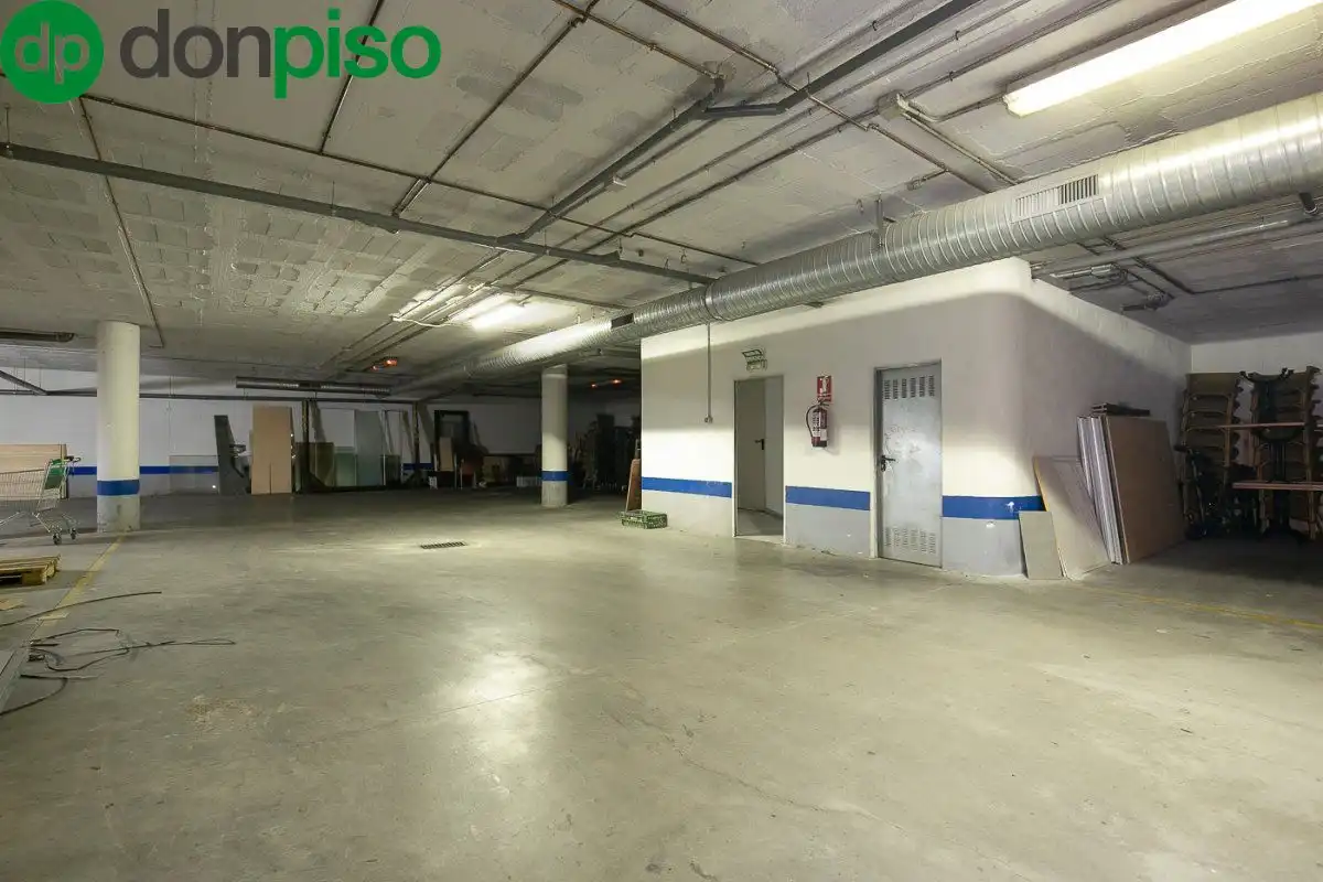 Edificio en venta en Calle FERNANDO DE LOS RIOS, Campus de la Salud