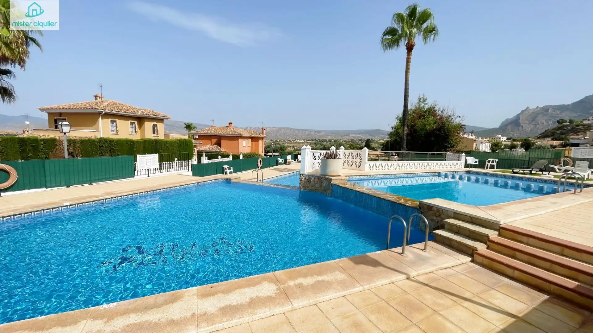 Piscina de Casa o xalet de lloguer en Busot amb Aire condicionat, Calefacció i Jardí privat