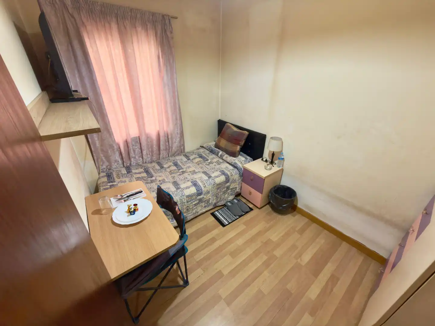 Schlafzimmer von Wohnung zum Verkauf in Cornellà de Llobregat mit Balkon