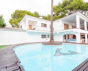 Swimming pool of House or chalet to rent in Paterna  with Air Conditioner, Heating and Parquet flooring