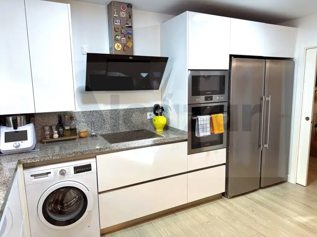 Cocina de Piso en venta en Sevilla con Aire acondicionado, Calefacción y Terraza