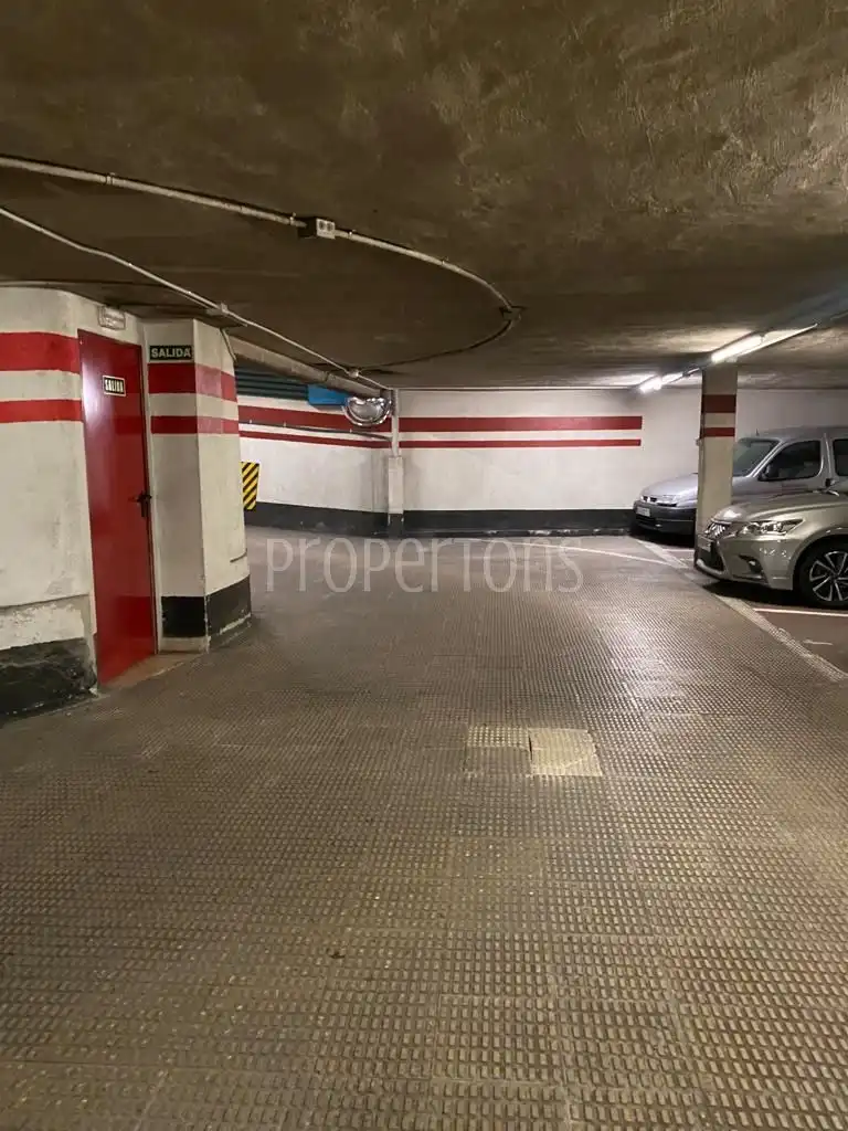 Einzelparkplatz zum Verkauf in Indautxu, imagen 4