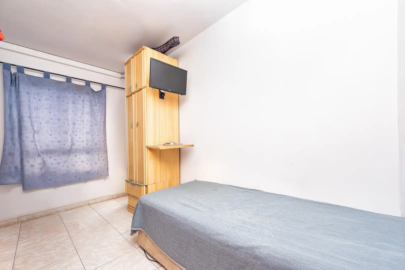Habitación de Apartamento en venta en Santa Lucía de Tirajana con Aire acondicionado y Balcón