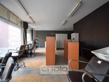 Locale commerciale in affitto a A Milagrosa