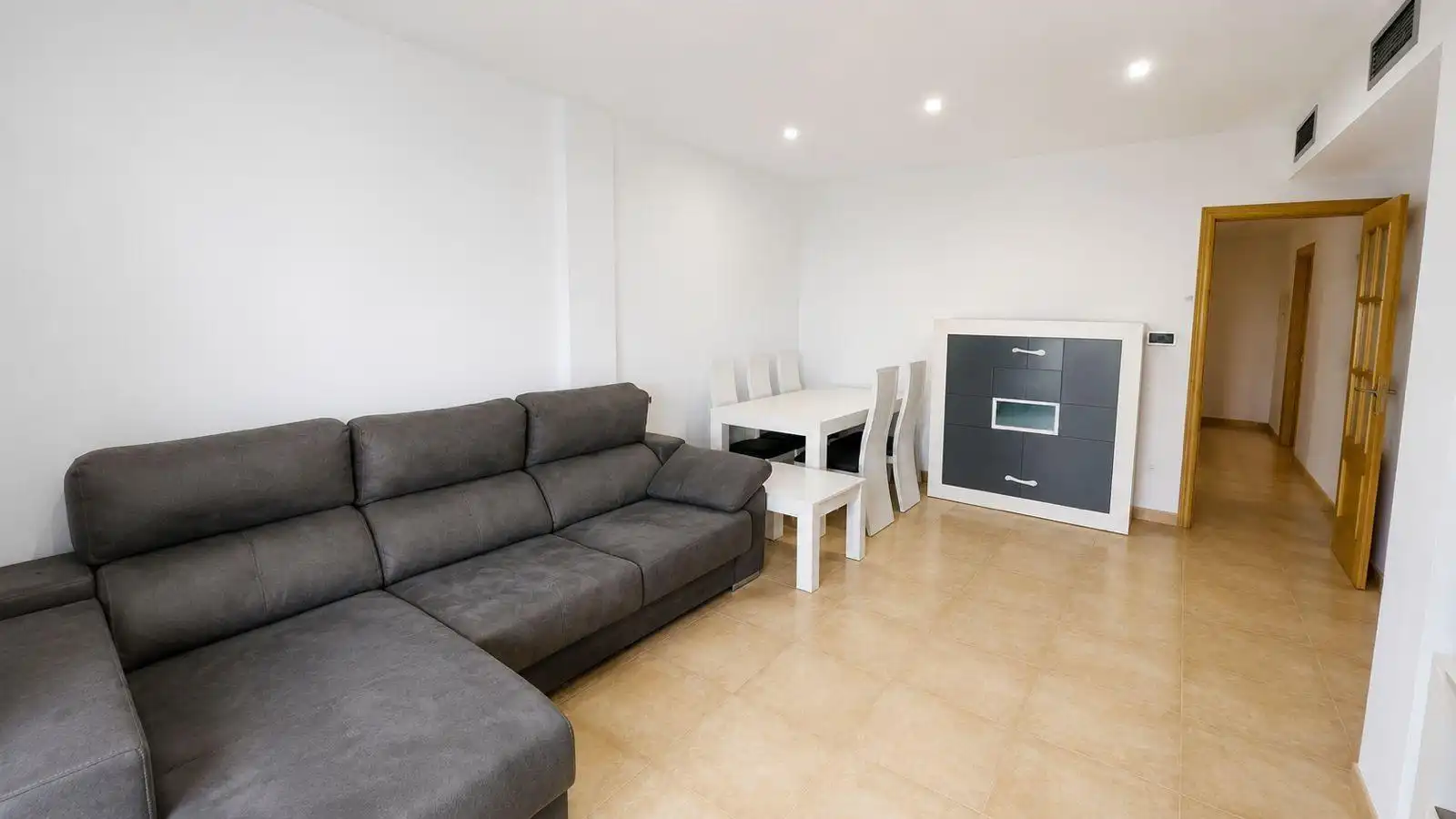 Sala de estar de Planta baja en venta en Águilas con Terraza y Piscina comunitaria