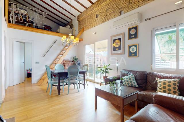 Piso en Venta en Carrer d'Astúries en Camí Fondo