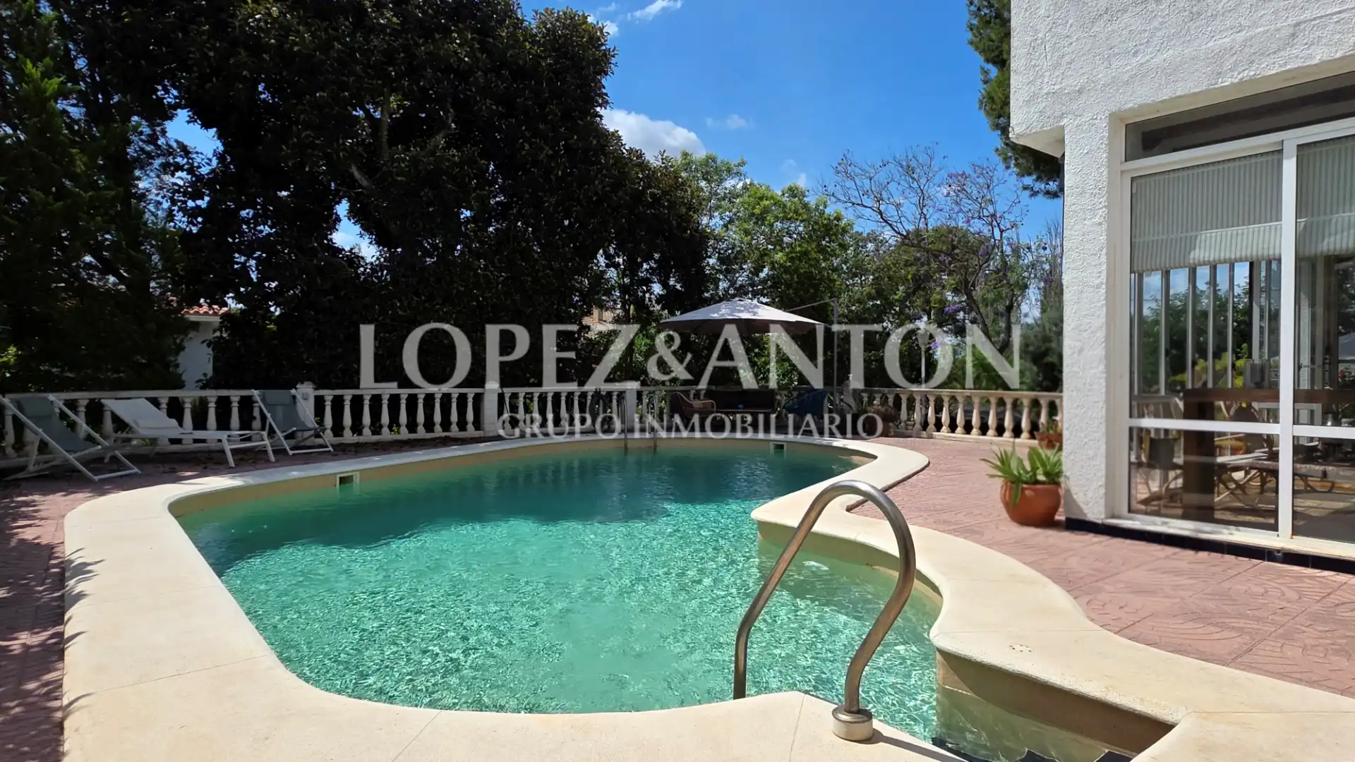 Piscina de Casa o chalet en venta en Paterna con Aire acondicionado, Jardín privado y Terraza