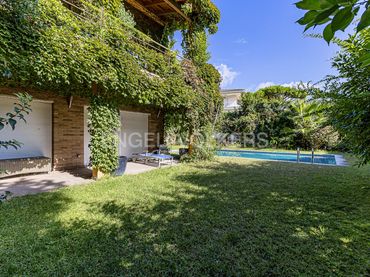 Casa con balcone in vendita a Cabrils