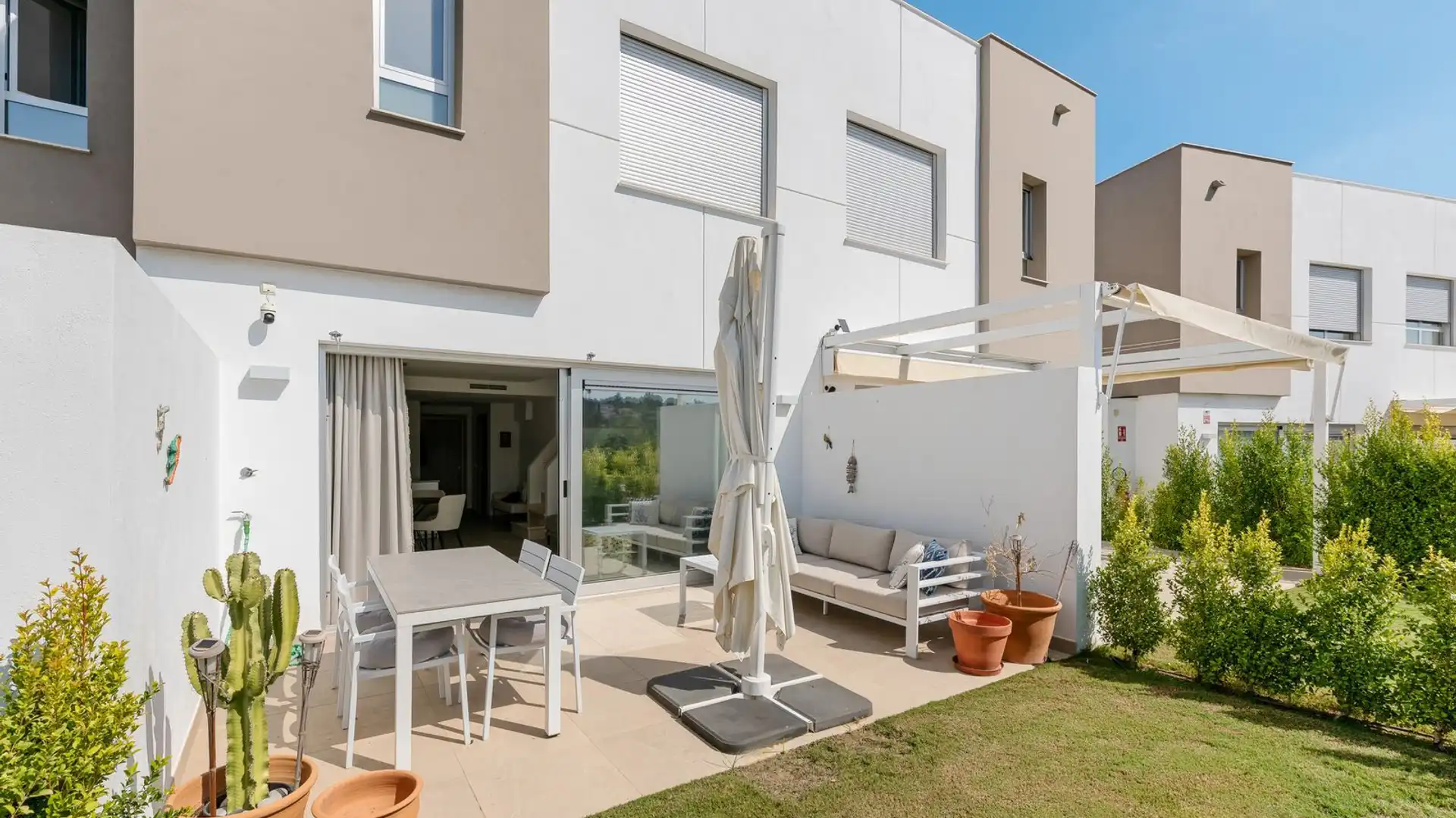 Terraza de Casa adosada en venta en Estepona con Jardín privado, Terraza y Trastero