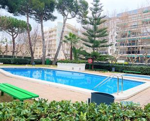 Piscina de Apartament de lloguer en Salou amb Terrassa