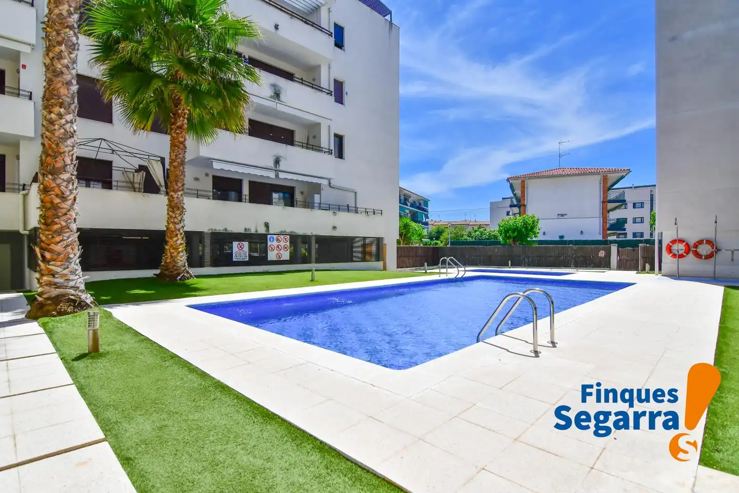 Piscina de Pis en venda en El Vendrell amb Calefacció, Terrassa i Piscina comunitària