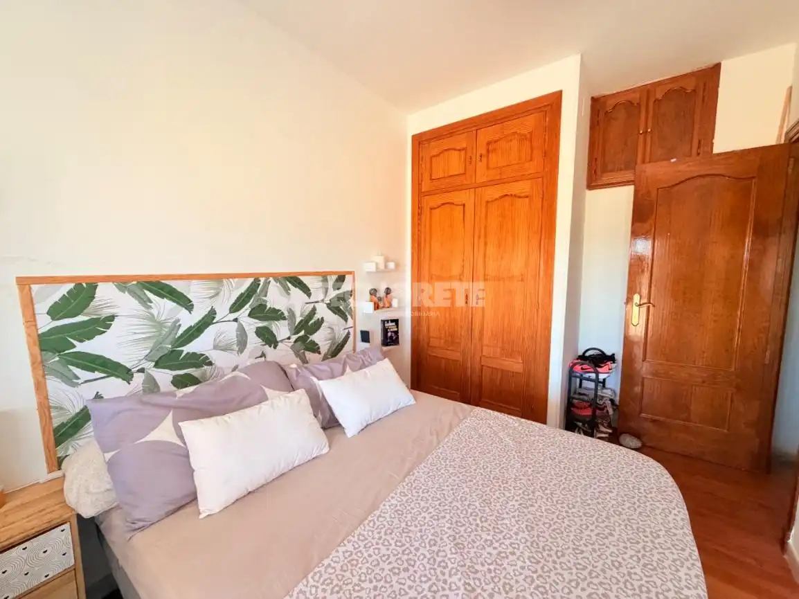 Dormitori de Casa adosada en venda en Oropesa amb Balcó