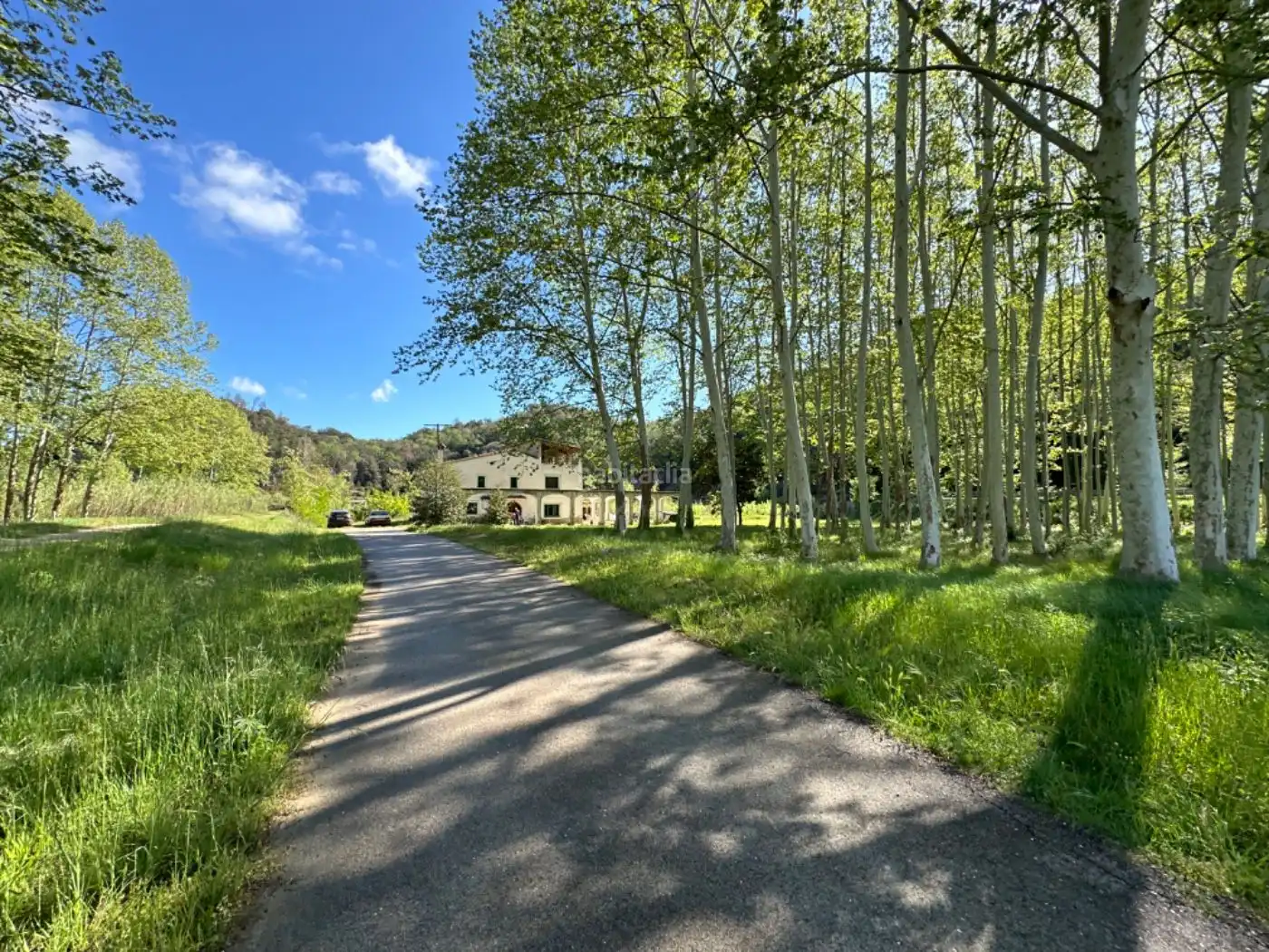 Casa rústica en venda a Carretera Estañol 155