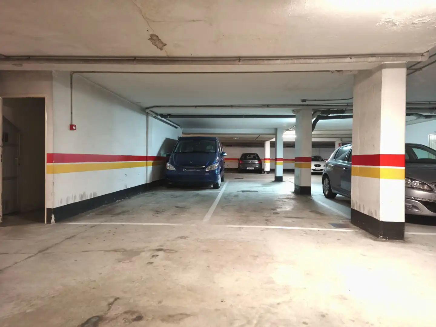 Parking de Dúplex en venta en Santiago de Compostela  con Calefacción, Terraza y Trastero